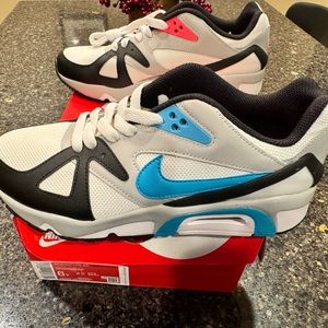 Nike air structure sneakers. New. Never worn.